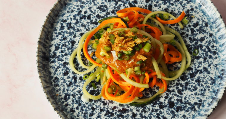 Druk druk druk: Spicy, Asian salade van groentenoodles én een persoonlijk bericht